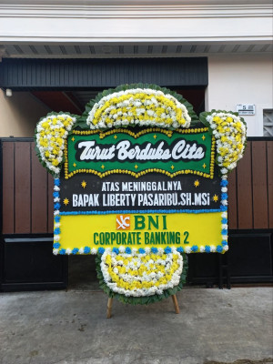 Papan Bunga Duka di Rimbo Kaluang