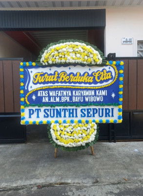 Papan Bunga Duka di Rimbo Kaluang