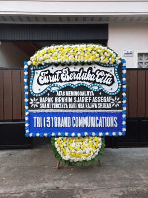 Papan Bunga Duka di Rimbo Kaluang